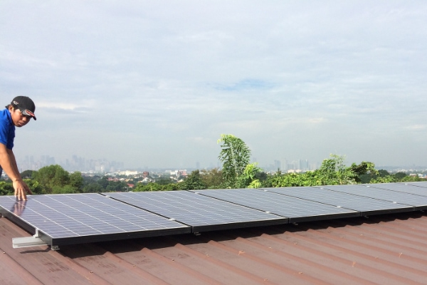 600x400 solar panels